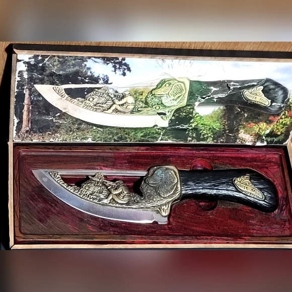 Collectors Vtg Brass and Stainless Steel Fixed Blade Knife w/Dog and Hunter … - Picture 10 of 16